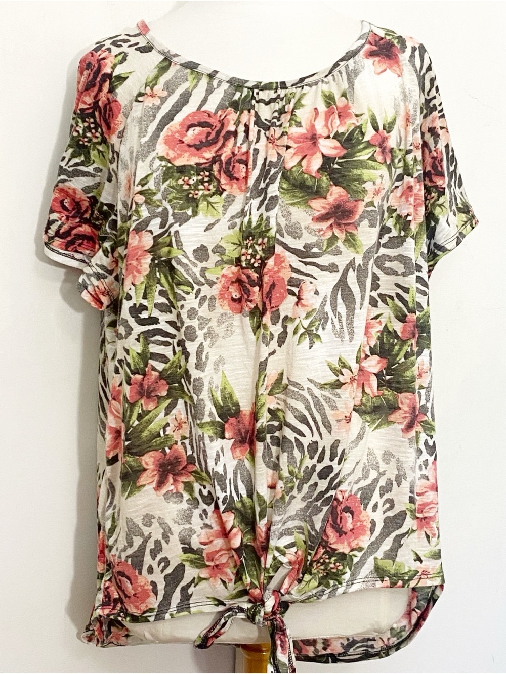 Goddess Tropical Floral Gauzy Strappy Tie-Hem Women’s Top - Pink & Green 3X